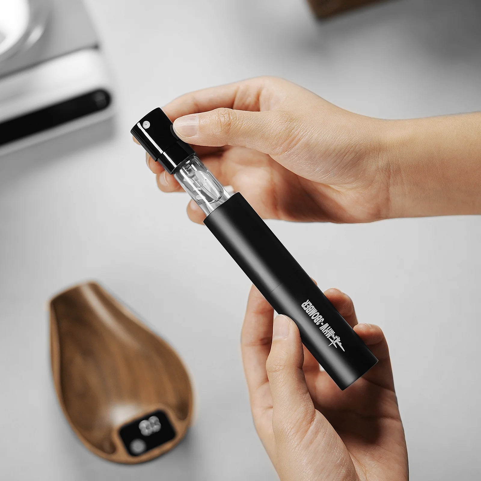 Báscula de café MHW-3BOMBER Ovo y juego de pulverización RDT