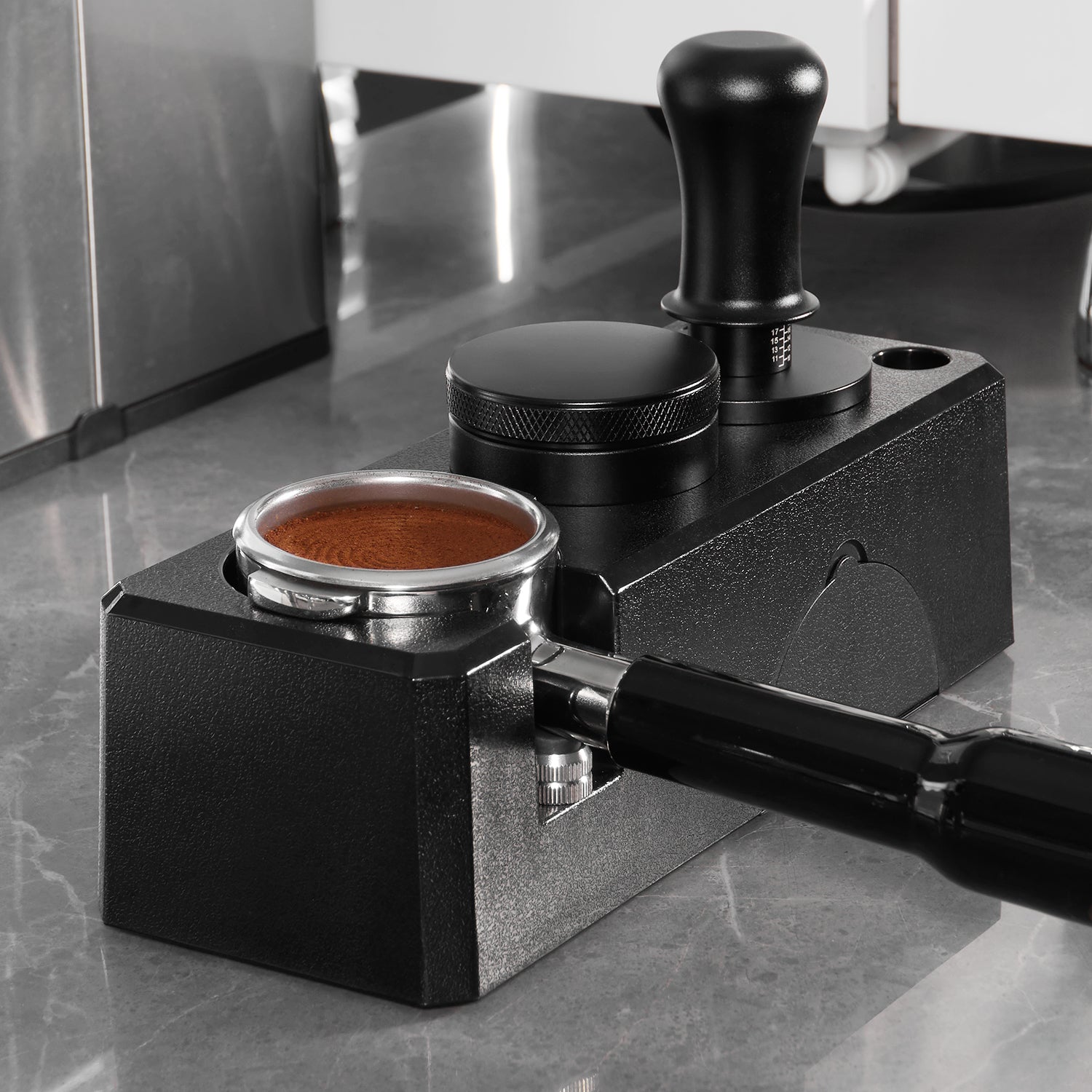 Tamper Station